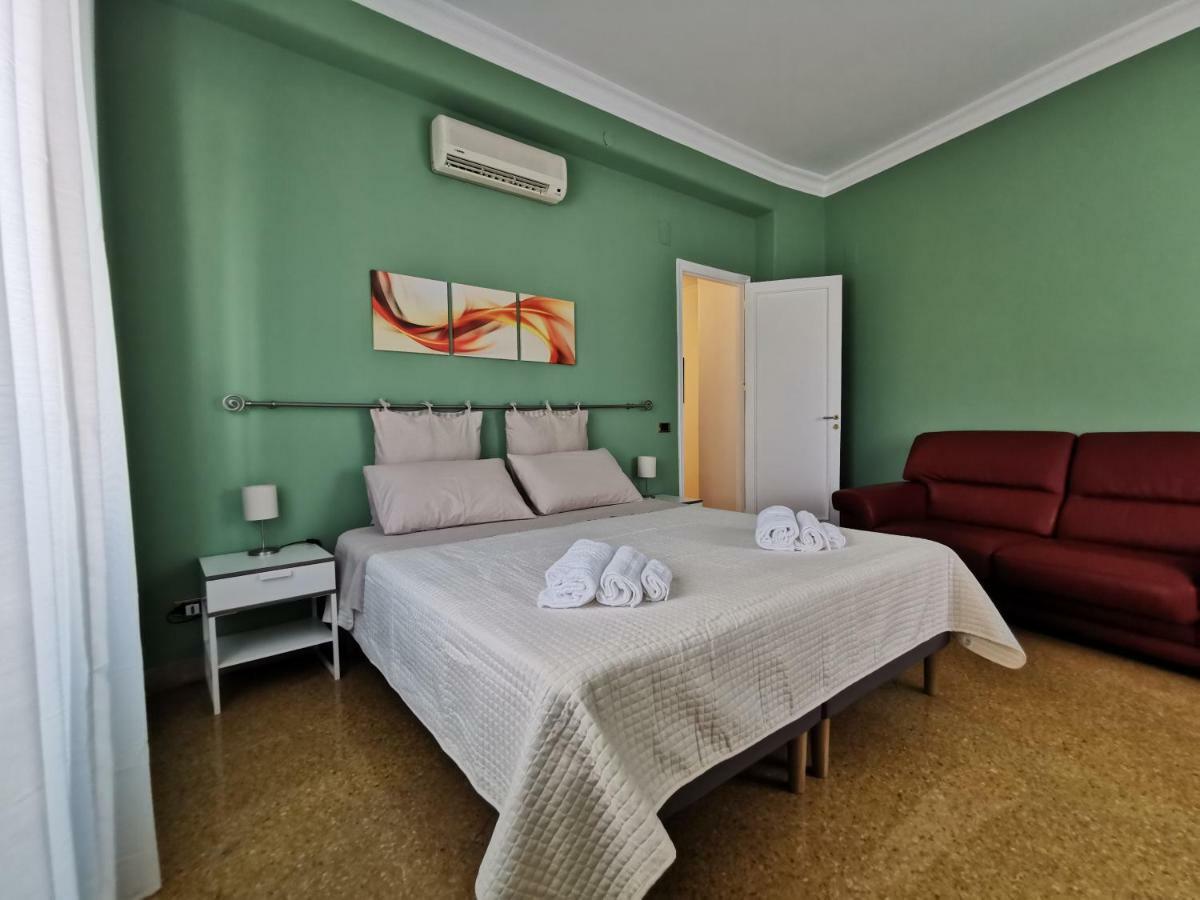 Elerà holiday apartment Palermo Esterno foto
